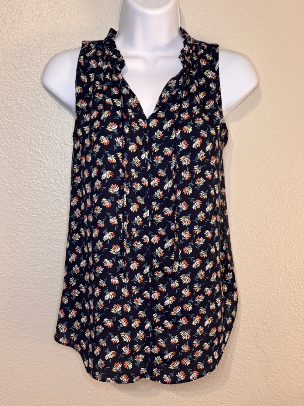 LOFT Petite Floral Sleeveless Blouse Navy XS